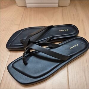 FRAME DENIM🖤 Black wrap-toe leather sandals